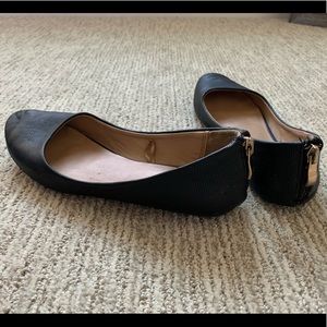 Black ballet flat
